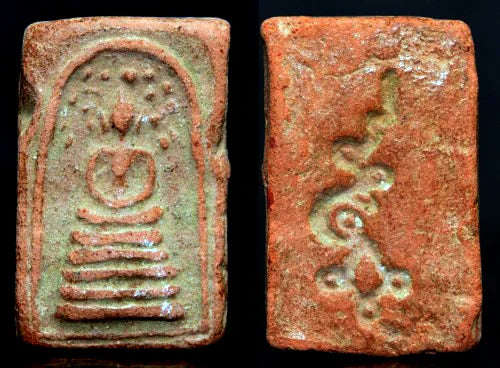 🪬 Timeless Protection & Blessings – Phra Somdej Prok Pho Clay Amulet by Luang Pho Daeng for Spiritual Power & Fortune ✨
