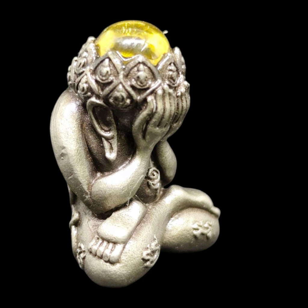 Unlock Supreme Spiritual Protection and Fortune with the Phra Pidta Manee Mantra