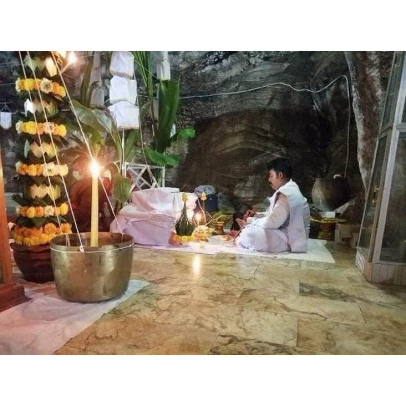 Grandmaster Thong Amulet Coin for Luck and Prosperity - Enhance Your Fortune