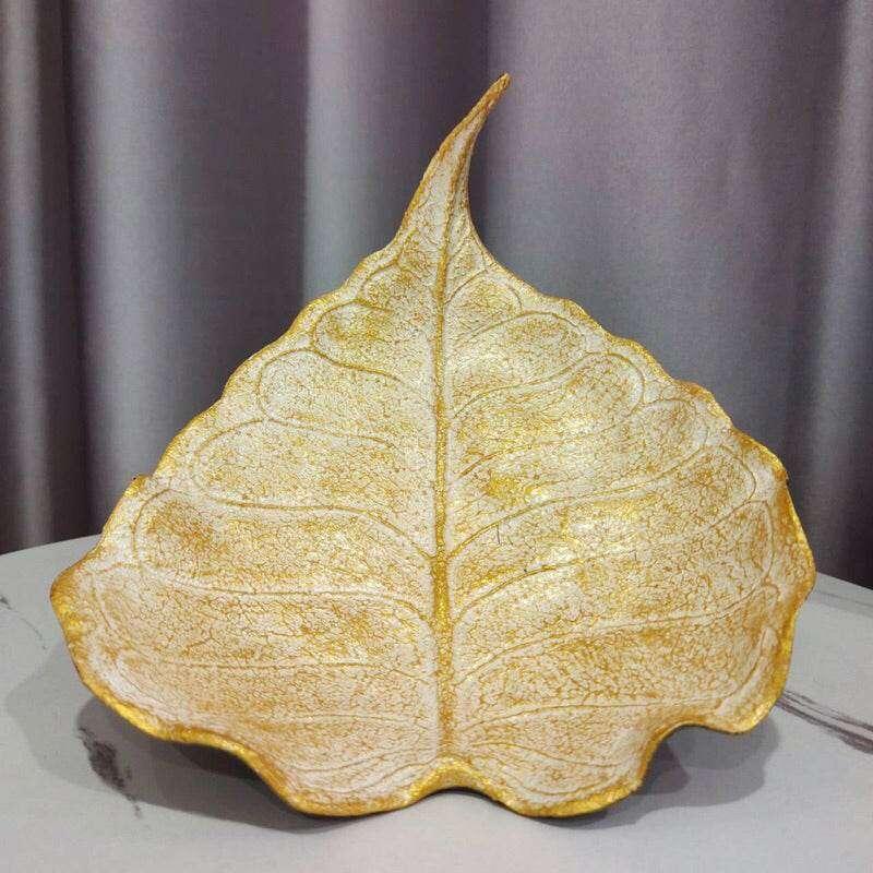 Handmade Wood Powder Bowl - Unique Leaf-Shaped Artisan Craftsmanship for Decorative Elegance