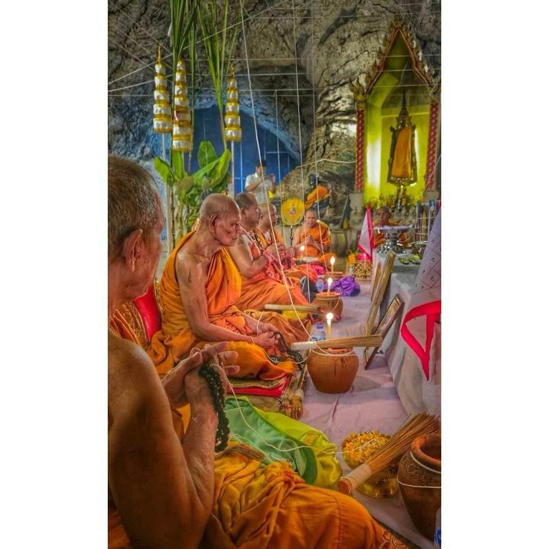 Phra Maha Isuan Khao Ao Amulet - Authentic Thai Blessing