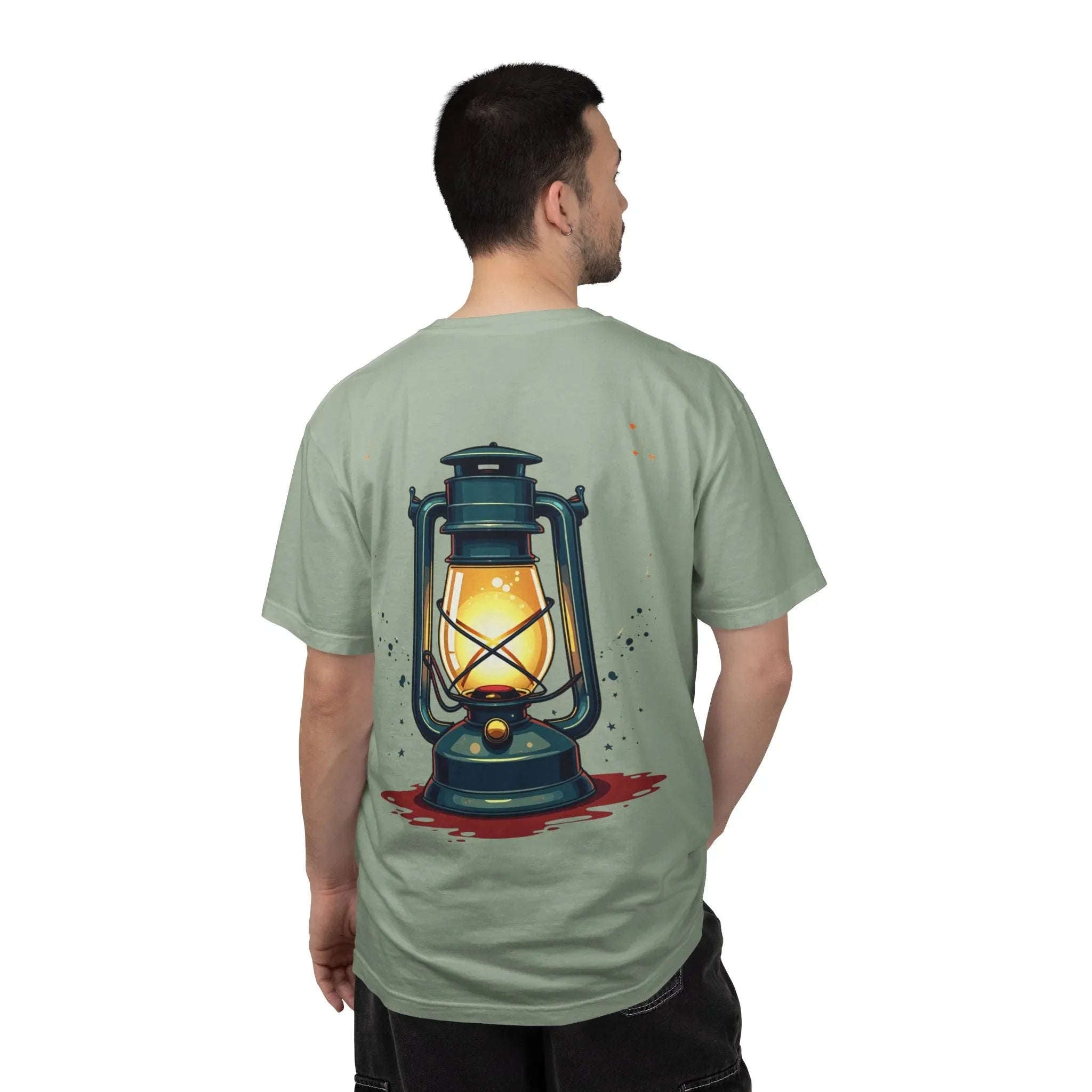 Vintage Lantern Shirt, Oil Lamp Graphic Tee, Rustic Camping Cabin T-Shirt, Cottagecore Dark Academia Vintage Aesthetic Gift Bay