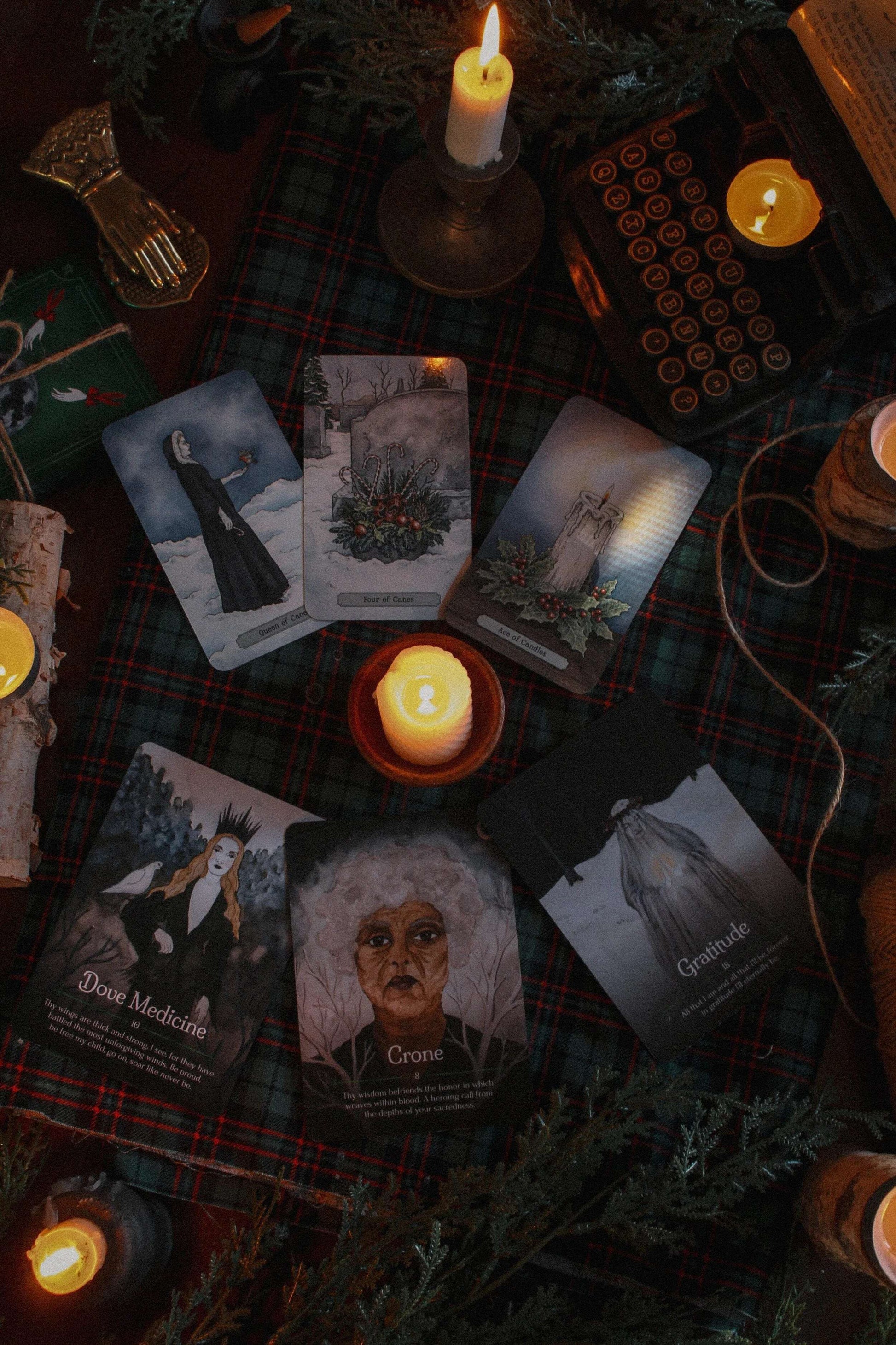 🎄 Yuletide Tarot – 78 Cards of Hope, Warmth & Cheer for the Most Wonderful Time of the Year